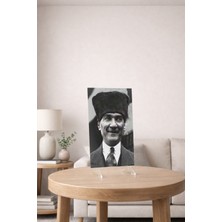 Arvion Mustafa Kemal Atatürk – Tebessüm Eden Lider Cam Tablo