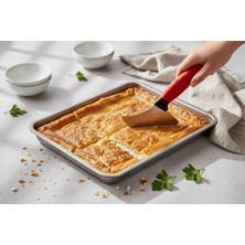 Lazoğlu Redmaster Serisi Börek Bıçağı-Dalgalı Ağız | Profesyonel Kullanım