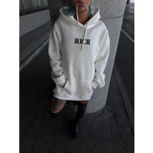 Uzun Kol Kapüşonlu Göğüs Baskılı Sweatshirt - Beyaz