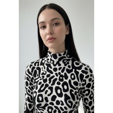 Evolaria Kadın Zebra Desen Sandy Bluz