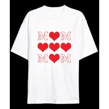 Anneler Gününe Özel Tasarım Mom Kalp Baskılı T-Shirt - Beyaz