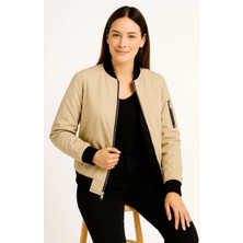 Kadın Bomber Mont Ceket – Fermuarlı, Kapitone Içi Astarlı, Su Itici Kumaş, Regular Fit, Yandan Cepli, Günlük Bahar & Kış Şık Rahat Stil - Bej