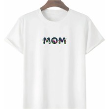 Anneler Gününe Özel Tasarım Mom Çiçek Baskılı T-Shirt - Beyaz