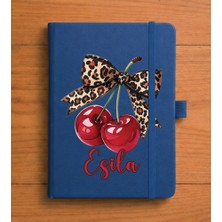 Senada Kişiye Özel Isim Yazılı Tarihsiz 192 Sayfa Mini Termo Defter Baskılı Desenli 9X14 cm Lacivert - Tasarım2