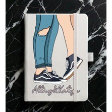 Senada Kişiye Özel Isim Yazılı Tarihsiz 224 Sayfa Not Defteri Baskılı Desenli 13X21 cm Beyaz Grafik/19