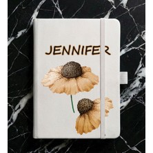 Senada Kişiye Özel Isim Yazılı Tarihsiz 224 Sayfa Not Defteri Baskılı Desenli 13X21 cm Beyaz Dsnn 27