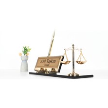 Hakim, Savcı, Avukat, Arabulucu, Smmm, Zabıt Katibi, Hediyesi Cam Krom Kalemli Terazili Masa Isimlik