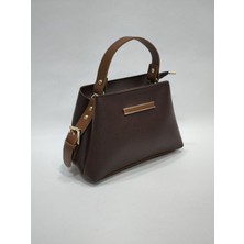 adissa collection Trapez Box - Çift Renk Detaylı Tok Duruşlu El Çantası | Mini Plaka Aksesuarlı