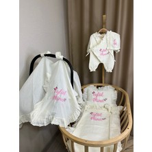 Handemnakış Tasarım Isimli Nakışlı Müslin 5'li Hastane Çıkış Seti -Tulum Şapka Battaniye Puset Örtüsü Yastık Kılıfı