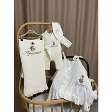 Handemnakış Tasarım Isimli Nakışlı Müslin 4'lü Hastane Çıkış Seti -Tulum Şapka Battaniye Puset Örtüsü