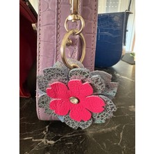 Pinkylola Design Pinkylola  Design- Çiçek Şeklinde Işıltılı ve  Desen Hakiki Deri Mini Anahtarlık , Çanta Süsü ,charm