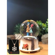 Normadia Romantik Işıklı Müzikli Kar Küresi ve Kardanesi Kolye, Sürpriz Hediye