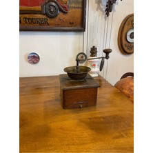 PremiumPort El Detaylı Antika Kahve Değirmeni, Şık ve Dayanıklı Tasarım