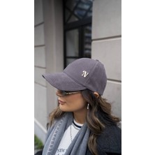 Atelier Tuğba ŞPK001 Kişiye Özel Süet Şapka Metal Harf Detaylı