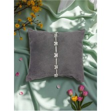 Lunel Silver 925 Ayar Gümüş Taşlı Kelebek Figürlü Zarif Bileklik – Işıltılı ve Şık Tasarım