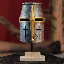 Keematee Tasarım Dekoratif Haçlı Şövalye Kask Haçlı Şövalye Miğfer Obje Biblo