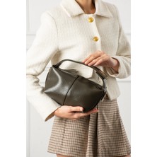 Valu Accessorize Kadın Uzun Askılı Fermuarlı Kilit Detaylı Kadın El ve Omuz Çantası Gyda