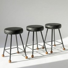 Wood Stone Art 3'lü Set Tabure 47 cm Suni Deri Döşeme Siyah Ceviz Ada Masa Mutfak Taburesi Kare Demir Ayaklı Ahşap Topuz