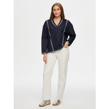 Faik Sönmez V Yaka Ters Dikiş Detaylı Sweatshirt W26SWT002