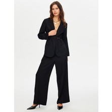 Faik Sönmez Beli Kemer Detaylı Yarım Astarlı Tenselli Ceket W26CKT006