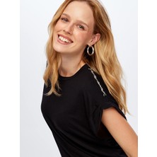 Faik Sönmez Omuzu Zincir Detaylı Modelli Tshirt W26TSH091