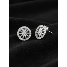 Roza Silver 925 Ayar Gümüş Rodyum Renk Halo Çerçeveli Çiçek Detaylı Minimalist Küpe