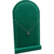 Megass Dekor Batum Model Süet Kumaş Yeşil Renk 26/15 cm Ayaklı Kolye Sergileme Standı