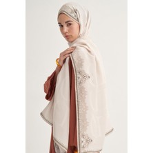 Carell Luxe Çiçekli Monogram Floş Şal Bej