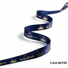 Roco Paper Co. Ramadan Mubarak Yazılı Hediye Paketleme Kurdelesi, Altın Varaklı Lacivert Saten Kurdele, 2.5cm x 5m