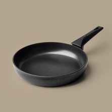 Gigilli Cristel Titanyum Tava 24 cm