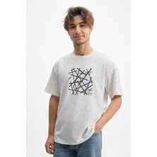 Caddekombin Erkek Çizgisel Grafik Tasarımlı Bisiklet Yaka Gri T-Shirt