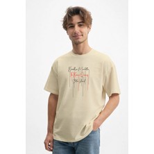 Caddekombin Erkek New York Semtleri Yazı Baskılı Bisiklet Yaka Bej T-Shirt