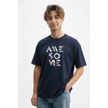 Caddekombin Erkek Awesome Yazılı Glitch Efektli 100 Yüz Pamuk Lacivert T-Shirt