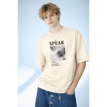 Caddekombin Erkek Speak Summer National Baskılı Palmiye Desenli Bisiklet Yaka Bej T-Shirt