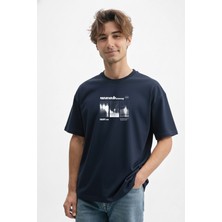 Caddekombin Erkek Soyut Figür Tasarımlı Bisiklet Yaka Lacivert T-Shirt