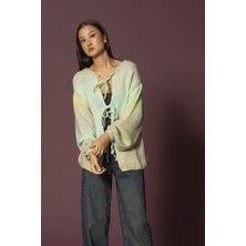 Nisan Triko Bağlama Detaylı Triko Hırka