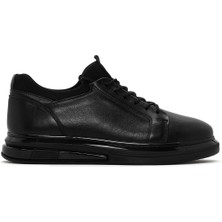 Derimod Erkek Siyah Bağcıklı Kalın Tabanlı Deri Sneaker 26SFD674518