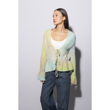 Nisan Triko Fırfırlı Triko Hırka