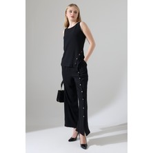 Lubiti Kolsuz Ahşap Düğmeli Asimetrik Bluz ve Pantolon Aorobin Takım