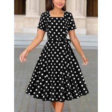 Stelol Kadın Kısa Kollu Geometrik Yaka Puantiyeli Kiloş Midi Süprem Elbise