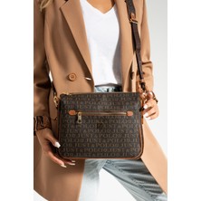 Pratik ve Şık Çok Bölmeli Tasarım - Just Polo Kadın Çantası 2068 Kahverengi Taba