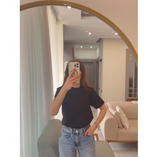 Butik Kadın Basic Bisiklet Yaka %95 Pamuk Rahat Kesim Tişört