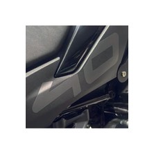 Kaplama Merkezi Cfmoto 450SR Arka Kuyruk Altı 40 Yazısı Sağ Sol Orjinal Renk Sticker Etiket Tasarım Modeli