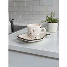 Artistic Quality Dekoratif Siyah Papatya Işlemeli, Kabartma Yaprak Detaylı Çay-Kahve Fincanı 1 Adet