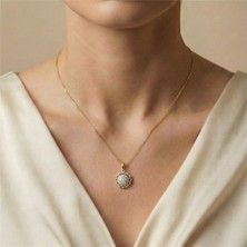 Zirkon Çerçeveli Madalyon Kolye - 14K Altın Rengi Kaplama, 45 cm