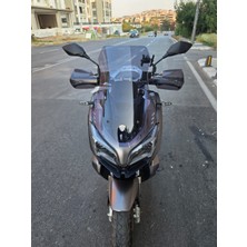 Motocam Qj Atr 125 Ön Cam 2023-2025 Model 55CM Füme Renkli 4mm Kısa Cam