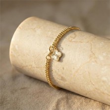 Yonca Uçlu Charm Hasır Zincir Bileklik - 14K Altın Rengi Kaplama,  19 cm