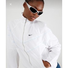 Nike Sportswear Essentials Windrunner Loose Uv Woven Lined Full-Zip Beyaz Kadın Yağmurluk/ceket  FV6304-100
