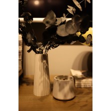 Myravis 2li Dekoratif Beton Vazo ve %100 Doğal Soya Sandal Ağacı Kokulu Mum Seti Çiçek Dahil Değildir