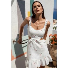 Fashion Cocktail Bel Karın Dekolte Çiçek Kiraz Kabartma Fırfır Askılı Bohem Şirin Gece Gündüz Elbise Beyaz